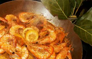 Shrimp with Garlic and Whiskey Recipe