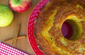 Yummy Yogurt, Apple and Cinnamon Cake Recipe