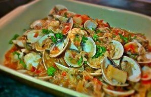 Portuguese Style Clams & Shrimp with Tomato Recipe