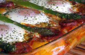 Portuguese Baked Eggs with Ham & Chouriço Recipe