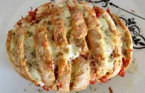 Delicious Chouriço Stuffed Bread Recipe