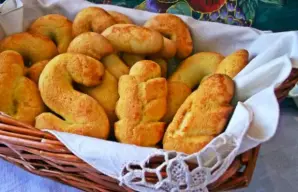 Crunchy Olive Oil Biscuits Recipe