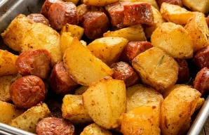 Portuguese Chouriço & Potatoes Recipe: Best One-Pan Dinner