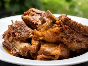 Azorean Torresmos de Vinha D'alhos – Traditional Recipe