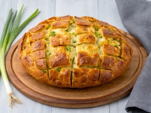 Portuguese Garlic Cheese Bread | The Best Pull Apart Recipe