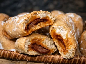 Portuguese Chouriço Buns | The Ultimate Bakery Style Recipe