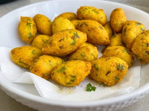 Portuguese Cod Fritters (Pastéis de Bacalhau) – Traditional Recipe