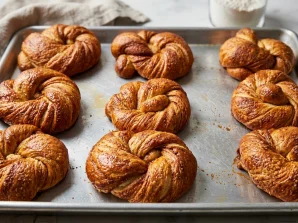Mouthwatering Azorean Cinnamon Twists Recipe