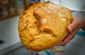 Easy No-Knead Artisan Bread | Crispy Dutch Oven Bread