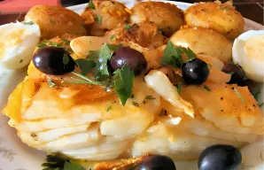 Fried Cod with Olives Recipe: A Classic Flavor-Packed Meal