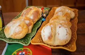 Michael's Crusty Papo-Secos Recipe