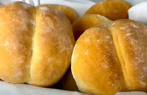 Nancy's Yum and Crusty Buns Recipe