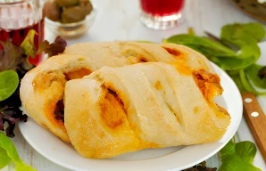 Portuguese Chouriço Buns Recipe (Pãezinhos de Chouriço)