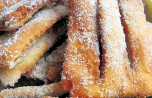 Tia Isabel's Crunchy Coscorões Recipe