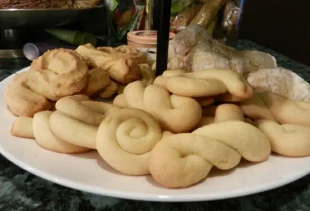 Gorete's Tasty Crunchy Biscuits Recipe