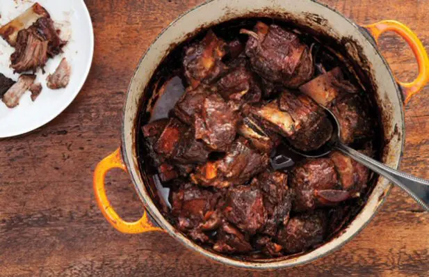 Braised Short Ribs with Garlic Recipe