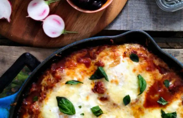 Eggs with Garlic and Cheese Recipe