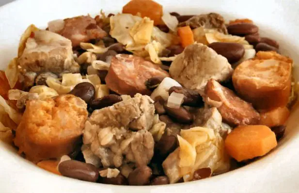 Flavorful Spareribs and Beans Recipe