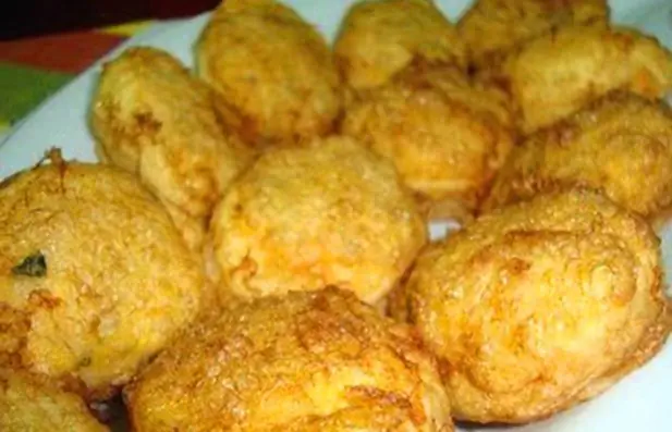 Fried Deviled Eggs (Ovos Verdes) Recipe