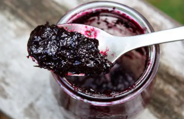 Easy and Quick Grape Jam Recipe