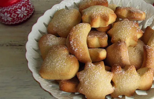 Traditional Christmas Biscuits Recipe