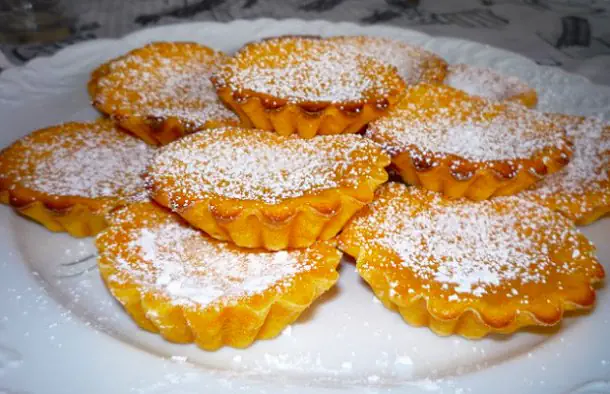 Easy and Quick Carrot Cupcakes Recipe