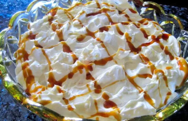 Amazingly Easy Cream and Caramel Dessert Recipe