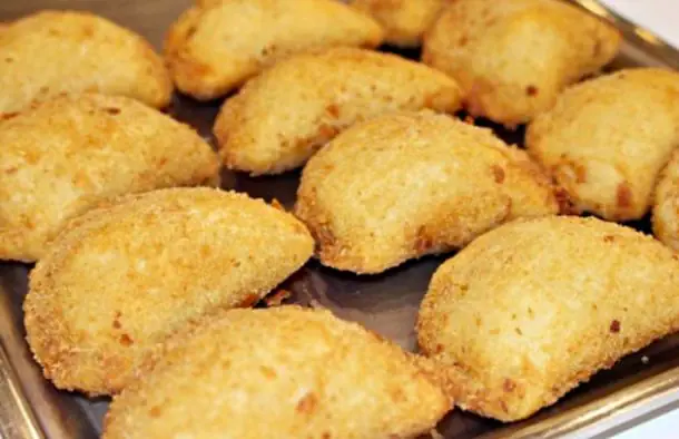 Delicious Cheese, Ham and Olive Patties Recipe