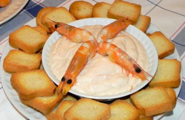 Seafood Dip (Molho de Marisco) Recipe