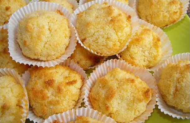Easy Coconut Cupcakes Recipe 