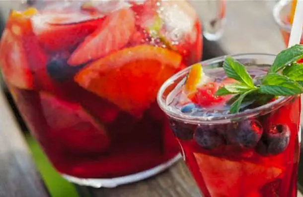 Delicious Port Wine Sangria Recipe