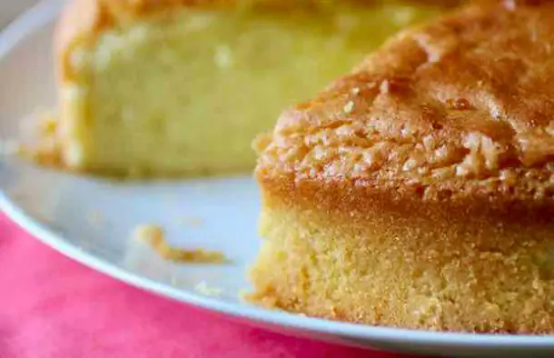 Popular and Airy Sponge Cake Recipe
