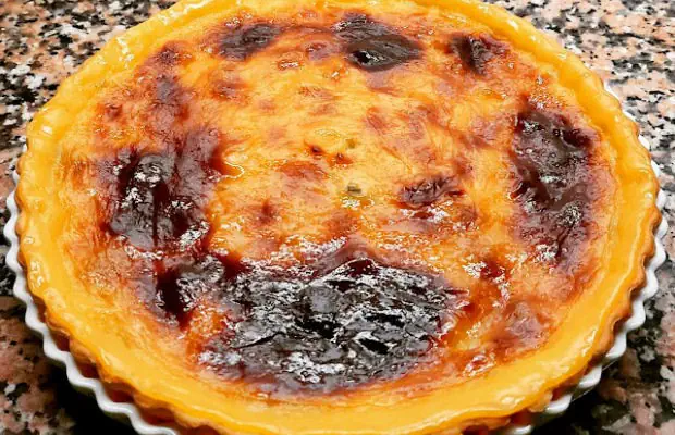 Crispy and Creamy Custard Tart Recipe
