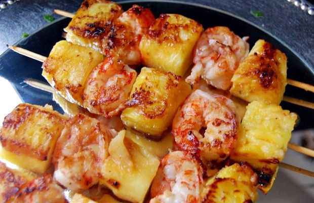 Grilled Shrimp & Pineapple Skewers Recipe