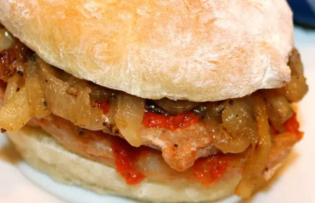 Popular Bifanas with Onions Recipe
