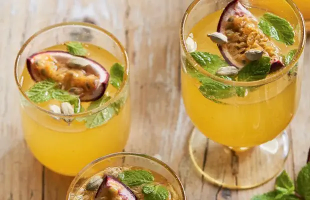 Delicious Passionfruit Sangria Recipe