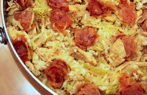 Yum Chicken and Chouriço Rice Recipe