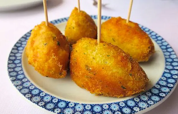 Grandma’s Delicious Cod Fritters Recipe