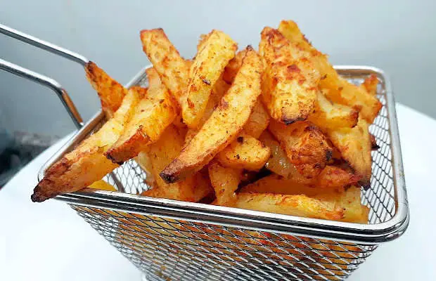 Perfectly Delicious & Crispy Garlic Fries Recipe