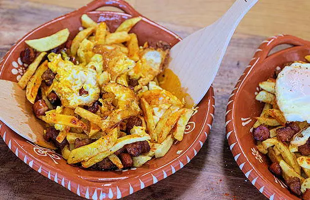 Runny Eggs with Linguiça and Fries Recipe