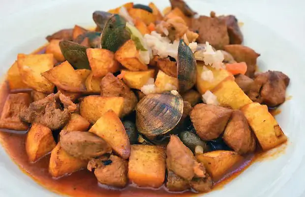 Carne de Porco à Alentejana Recipe